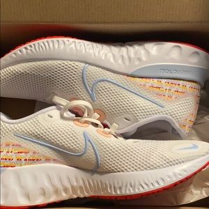 Nike Renee run worn once